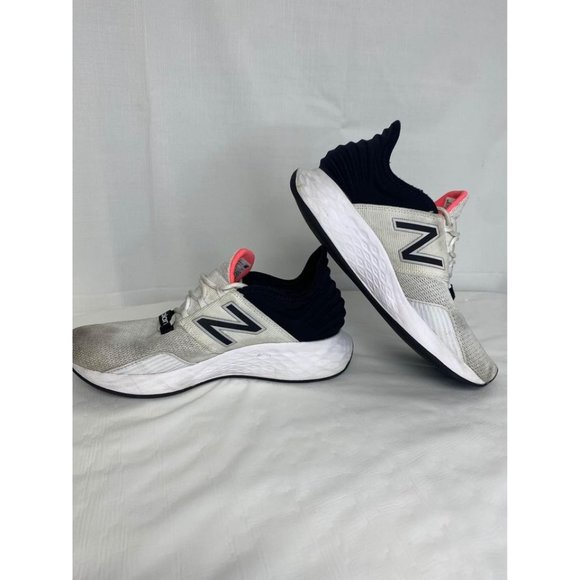 New Balance Women’s Fresh Foam R White Black Running Shoes size 7 - Picture 6 of 6